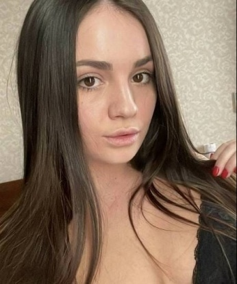 💋 Я креативная, нежная и опытная девушка, готовая исполнить все твои фантазии. Живу в Москве, в самом сердце столицы. Со мной ты сможешь расслабиться и насладиться незабываемыми моментами страсти. У меня есть фото, которые покажут тебе все мои прелести. Я готова предложить тебе широкий спектр услуг, чтобы удовлетворить все твои желания. Уверена, что ты останешься доволен нашей встречей. У меня также есть положительные отзывы от предыдущих клиентов, которые подтверждают мое мастерство и безупречность. Не откладывай на потом - приходи ко мне и ощути весь мой пылкий 🔥 и страстный характер. Я жду тебя, милый! 😉 Вероника
